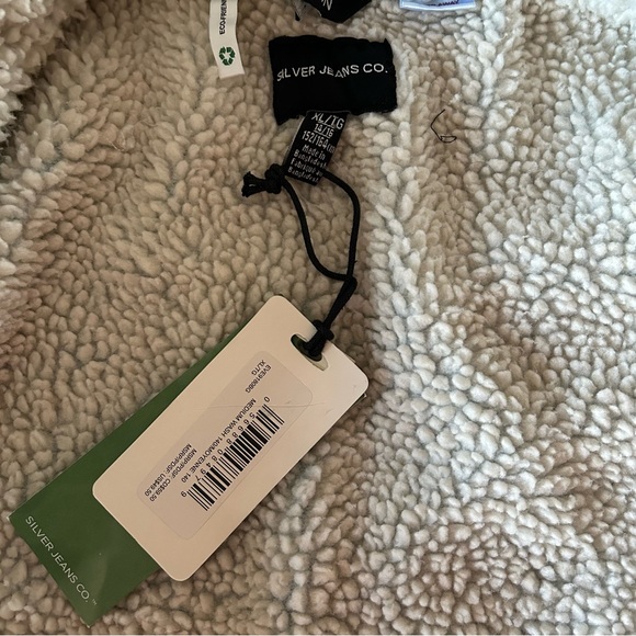 Silver brand Sherpa lined Jean jacket. Women small, kids xl - Picture 2 of 2